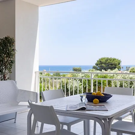 Color Dream Apart Otel Monopoli
